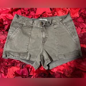 BKE Women's Cargo Shorts in Gray